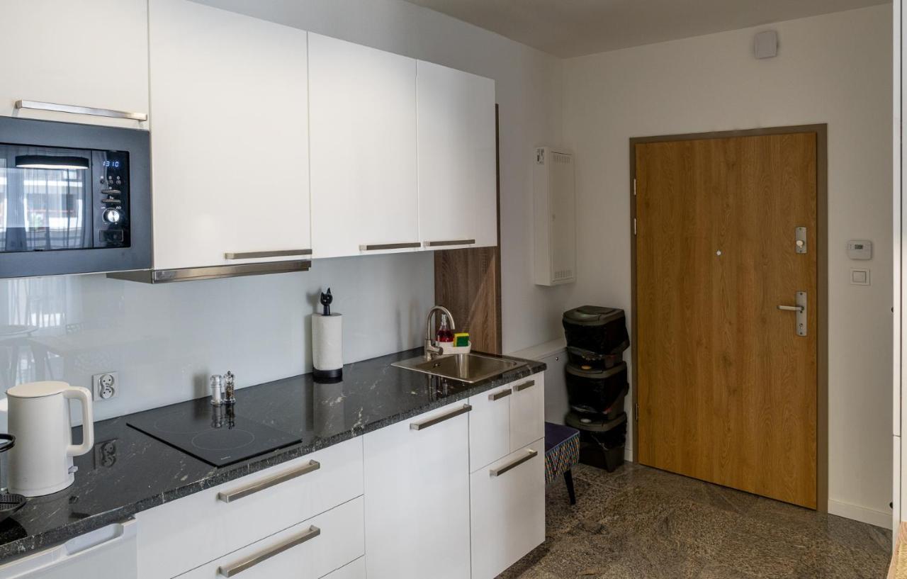 Roadway Silniczna Z Garazem Podziemnym Apartment Kielce Exterior photo